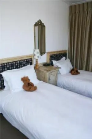 **** Guest house Bloubergstrand Sunset Lodge Cape Town South Africa